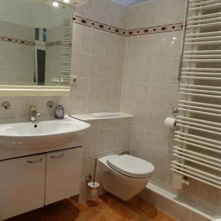 Отель Am Hain 3*