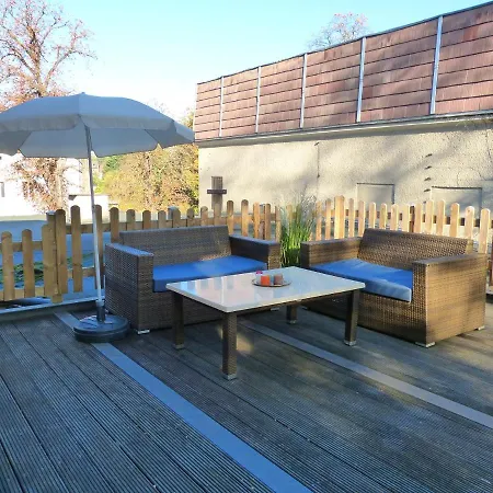 Am Hain Отель Люббен